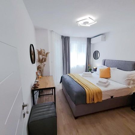 Nova City Apartments Warna Exterior foto