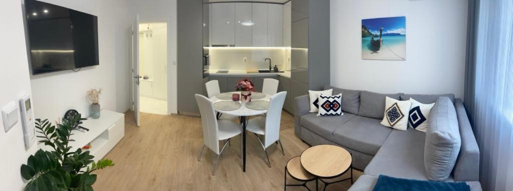 Nova City Apartments Warna Exterior foto